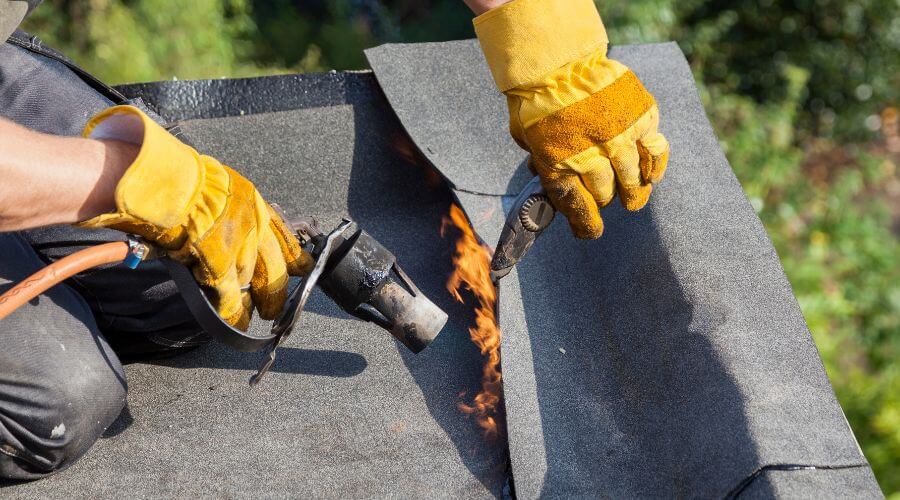 Professional flood damage restoration services in Hot Springs National Park, AR